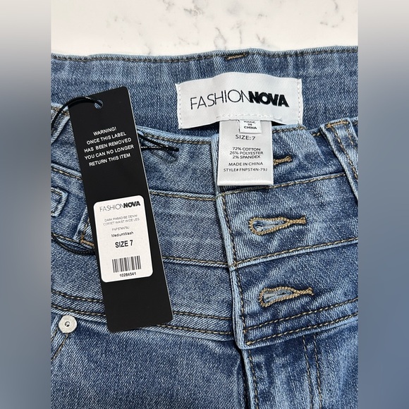 ❥𝖥𝖠𝖲𝖧𝖨𝖮𝖭𝗡𝗢𝗩𝗔: Dark Paradise Denim Corset Waist Wide Leg Jeans - Medium Wash - Picture 6 of 7